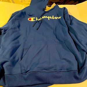 Mens Champion Hoodie NWOT